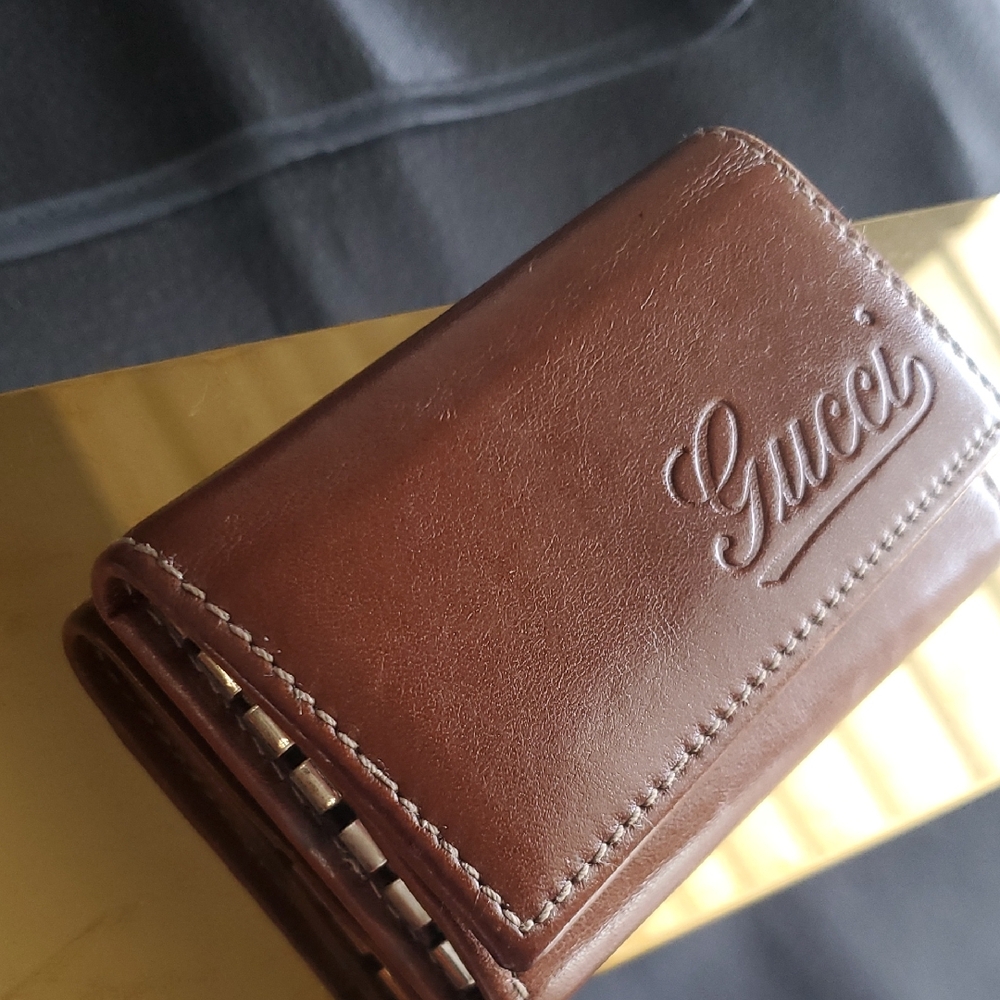 Gucci Brown Leather Key Case With White Stitching Silver Hardwear